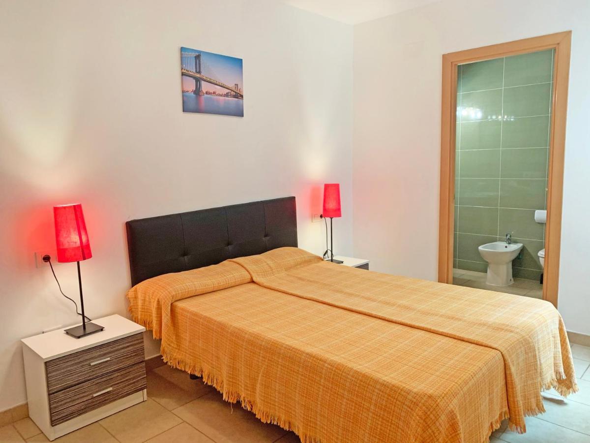Apartamentos Las Palmeras 3000 Пеньискола Экстерьер фото